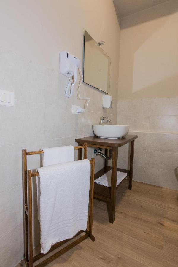 Dimora Lupo_Lifestyle B&B CTA Exterior foto